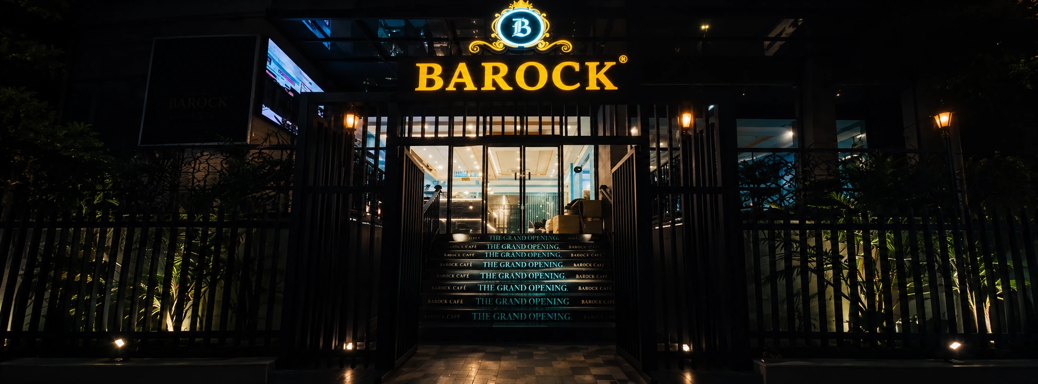 BAROCK CAFÉ illuminated at night in Gulshan